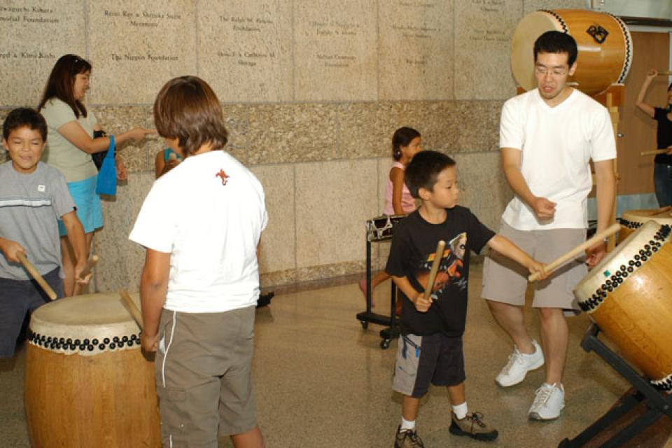 Boys playing taiko
